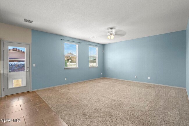 Building Photo - 5028 Silver Ranch Ave