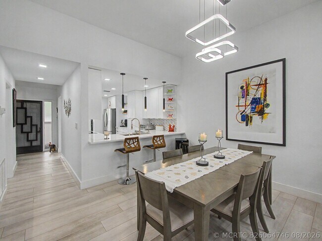 Building Photo - 5154 Oakhill Ln