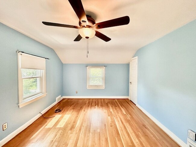 Building Photo - 4523 Gladwyne Dr