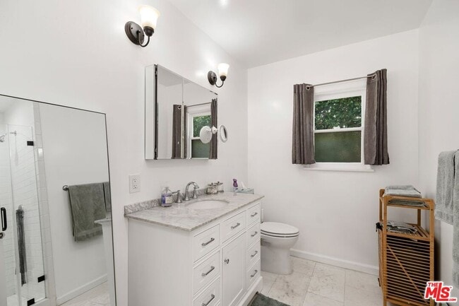 Building Photo - 601 Hayworth Ave