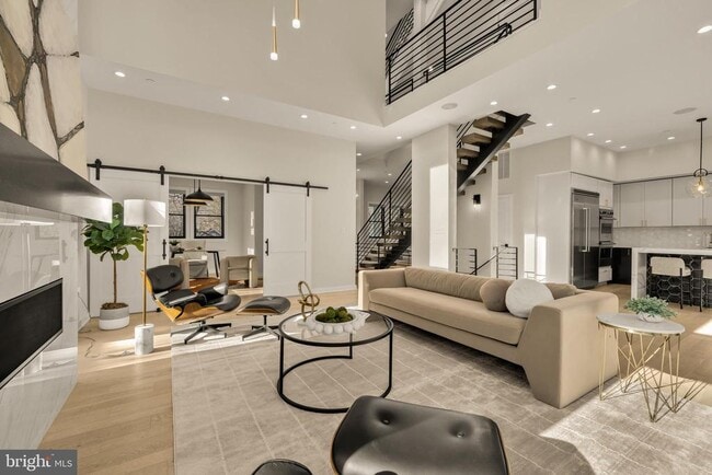 Building Photo - 4913 Sherier Pl NW