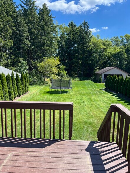 Building Photo - 435 31st St SW