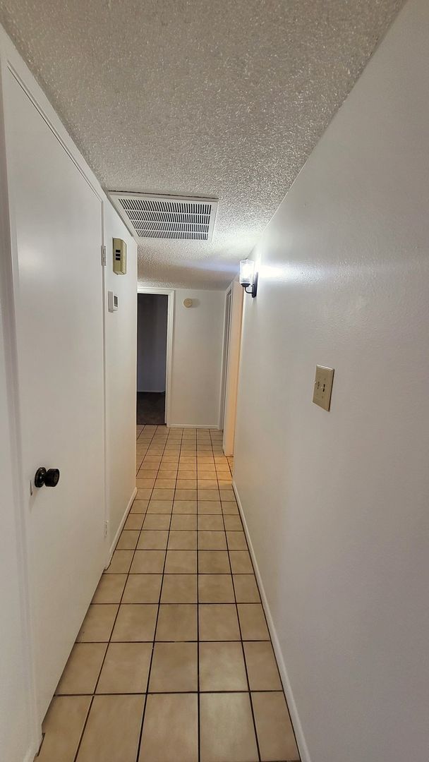 Building Photo - AFFORDABLE 55+ ADULT HOME IN AHWATUKEE!
