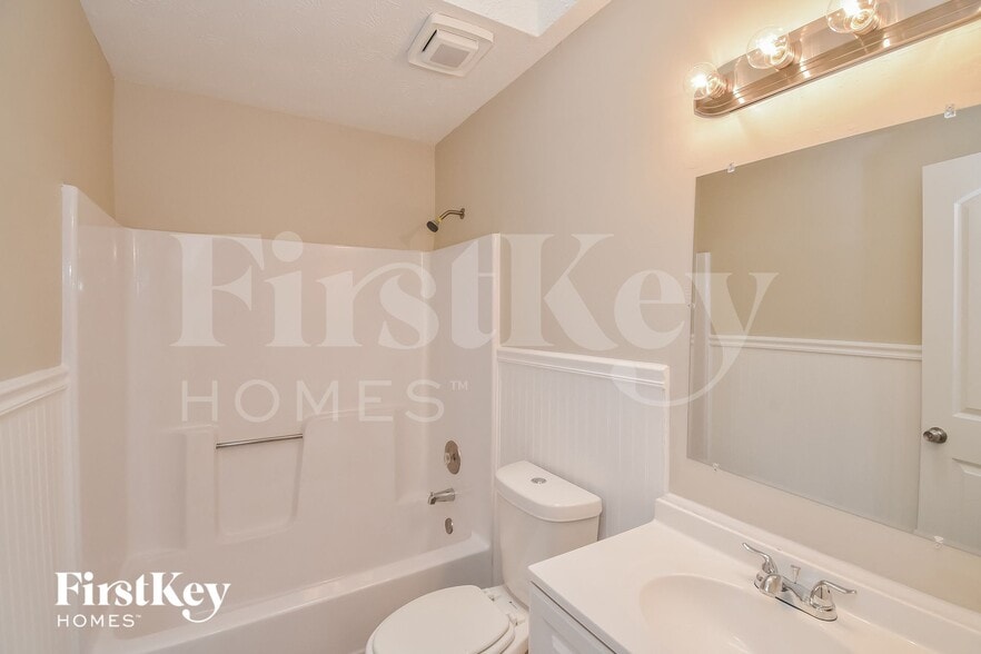 Building Photo - 24 Arbor Way