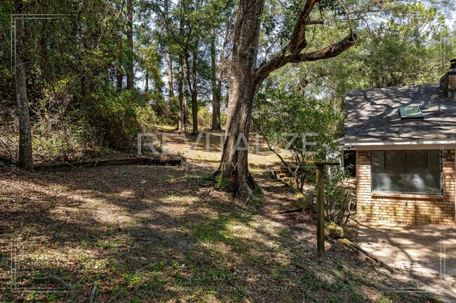 Building Photo - Beautifully Updated 3-Bedroom Home with Granite Kitchen & Sunroom Retreat!