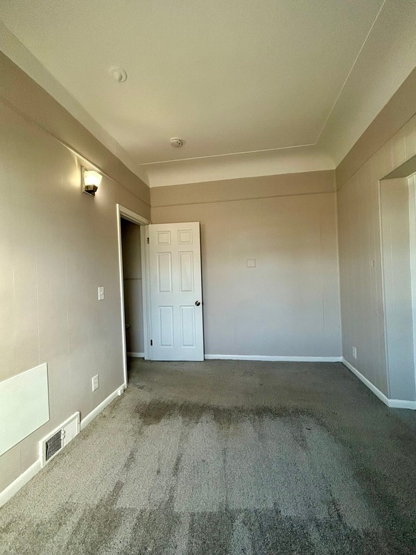 Building Photo - 82 Poplar St