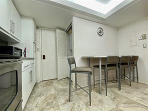 Building Photo - 5000 N Ocean Blvd