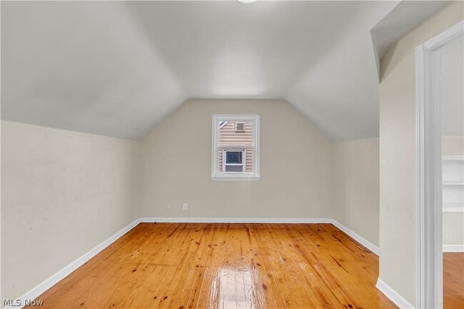 Building Photo - 15901 Edgewood Ave