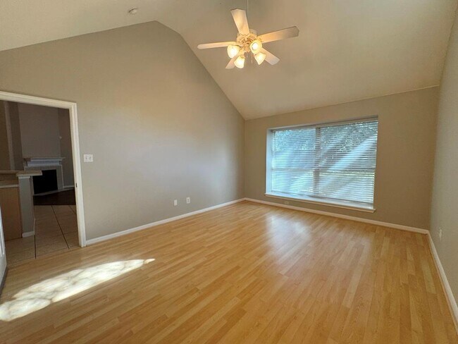 Building Photo - 5305 Tamango Way