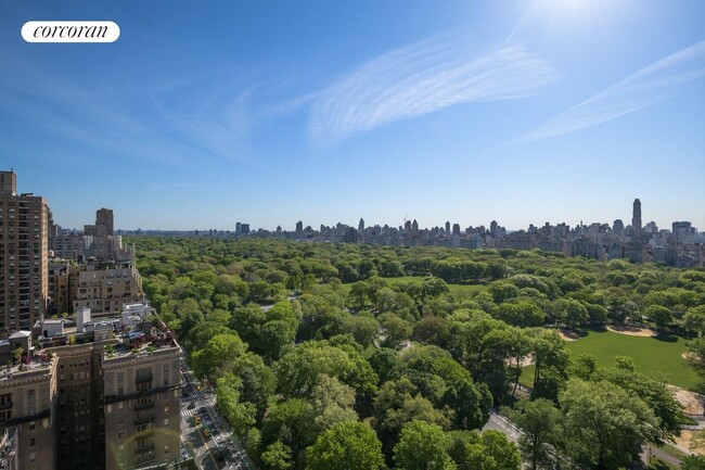 Building Photo - 25 Central Park W