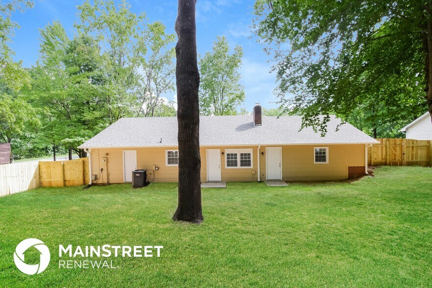 Building Photo - 4702 Yorkwood Dr