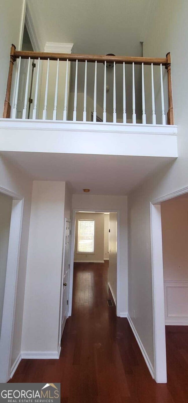 Building Photo - 2960 Barimore Pl