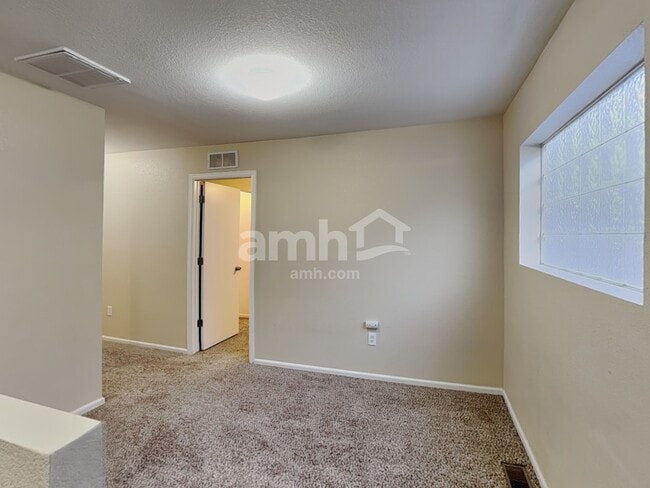 Building Photo - 2089 Quartz St