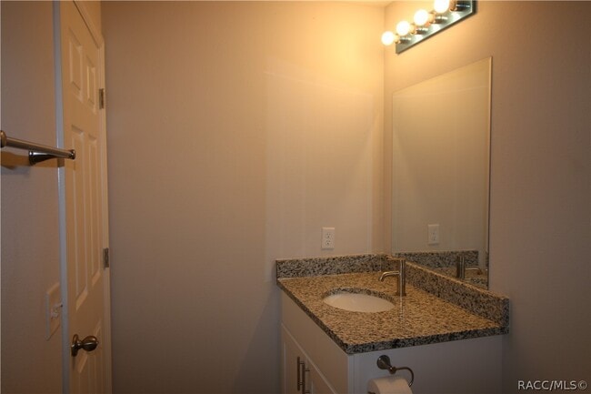 Building Photo - 67 N Cape Terrace