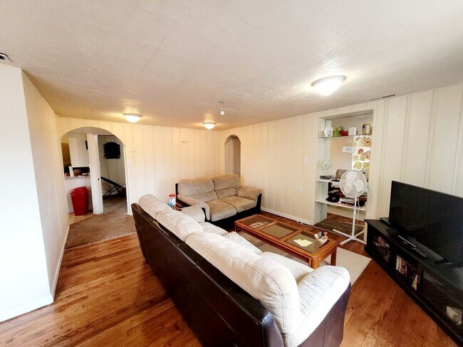 Building Photo - Beautiful Ranch-Style Home Near CU & Boulder Creek Path | Avail. August 1, 2026 (Pre-Lease)