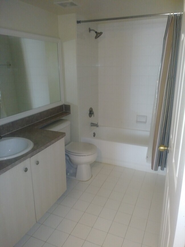 Building Photo - Cozy 1bedroom/1bath on first floor