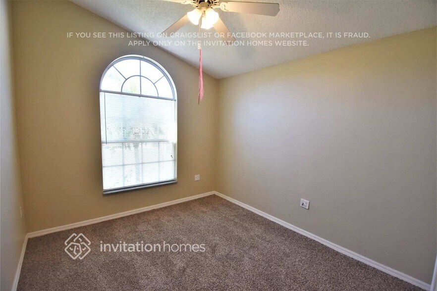 Building Photo - 226 Manoel Ln