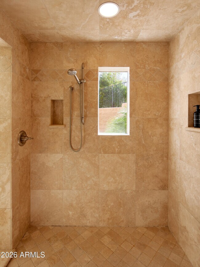 Building Photo - 4490 E Valley Vista Ln