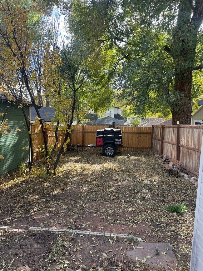 Building Photo - 3601 W Pikes Peak Ave