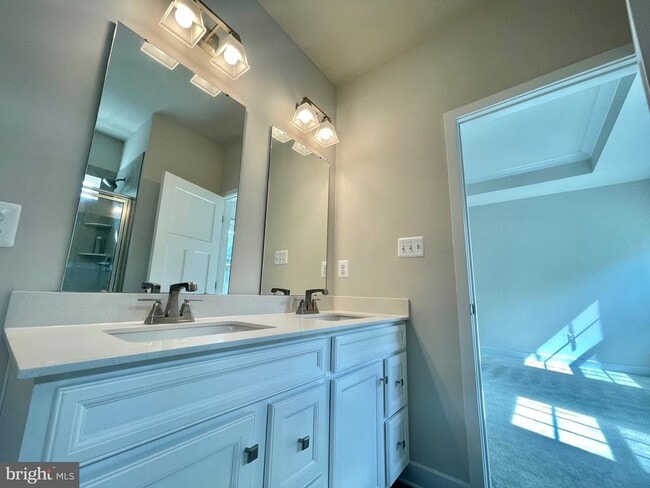 Building Photo - 9576 Fern Hollow Way