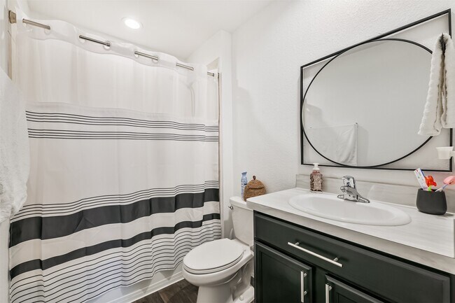 Building Photo - 14793 Hazel Br Dr