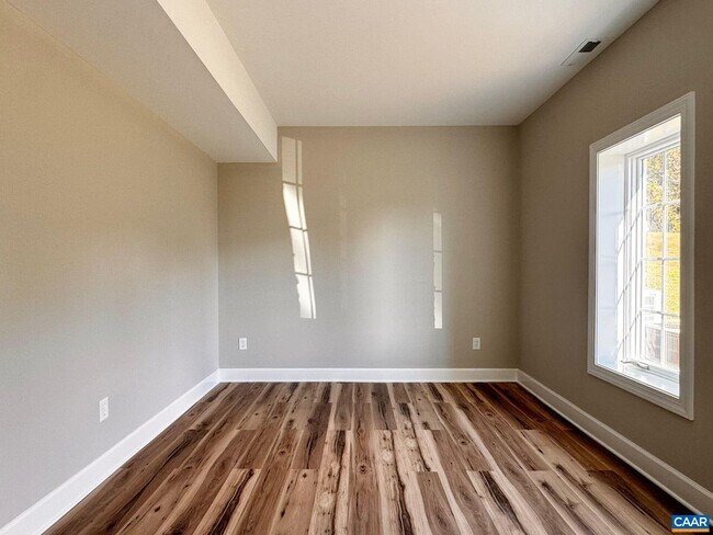 Building Photo - 3834 Thomas Dairy Ln