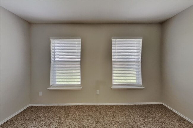 Building Photo - 15623 Ashbournne Springs Ln