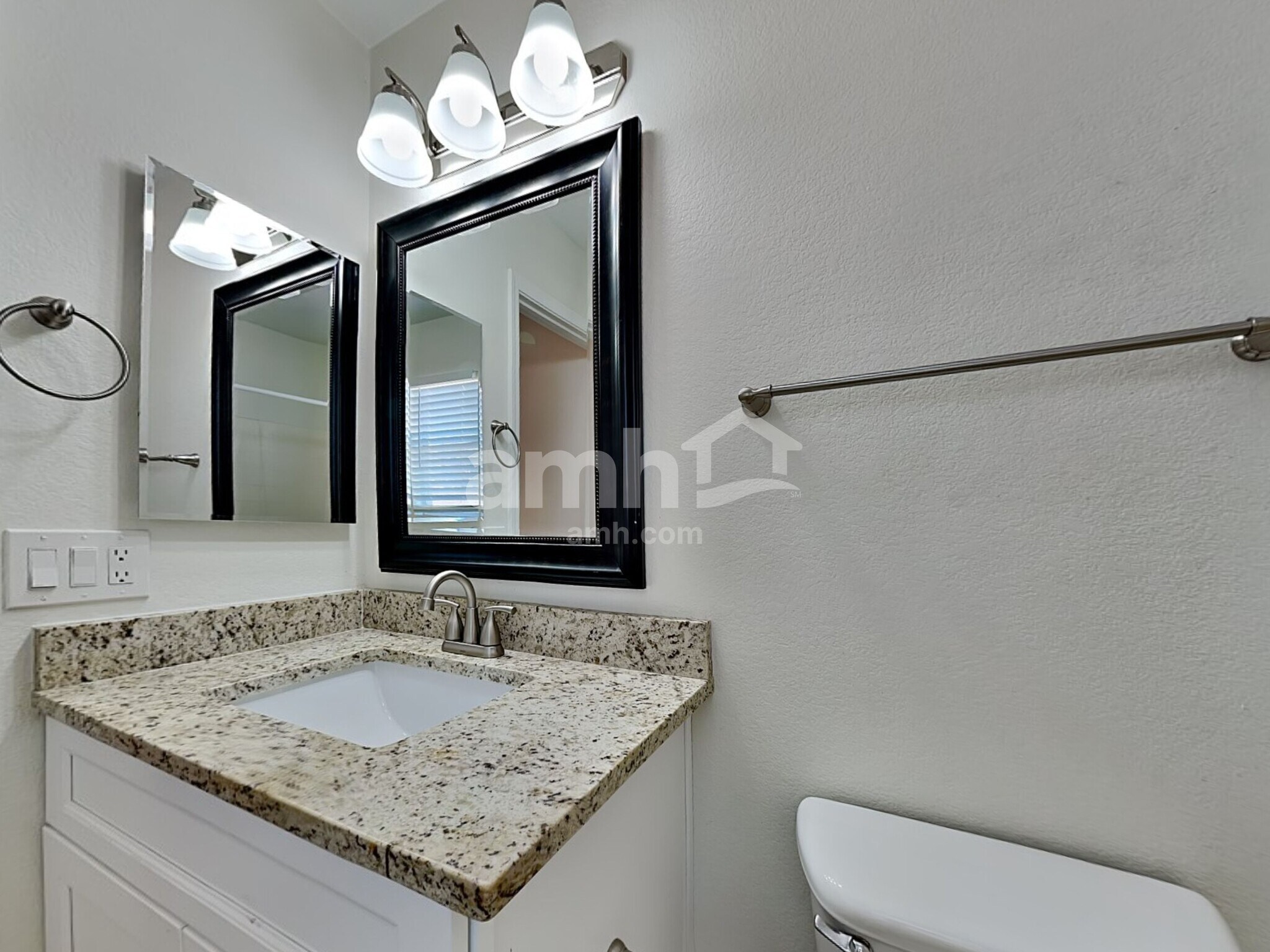 Building Photo - 15374 W Gelding Dr