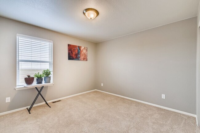 Building Photo - Lovely, Spacious Home in Arvada's Leyden Rock Neighborhood - Available July 6th!