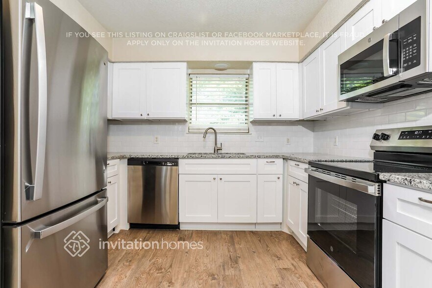 Building Photo - 6408 Big Springs Dr