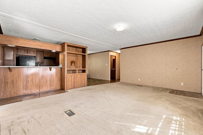 Building Photo - 188 Bradley Dr