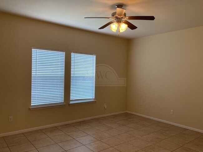 Building Photo - 6205 Nessy Dr