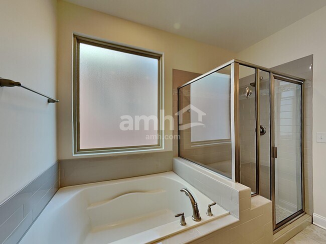 Building Photo - 124 Benjamin Ln