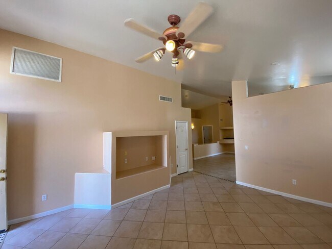 Building Photo - 7716 S Lions Spring Way