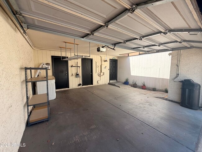 Building Photo - 3243 N 38th St