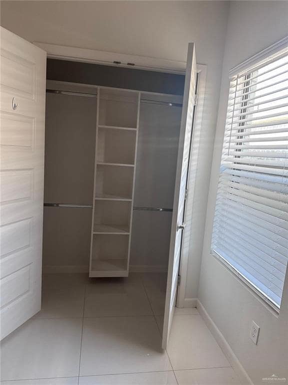 Building Photo - 13 Nightingale Ave