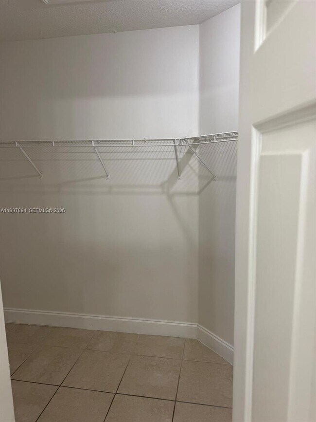 Building Photo - 6676 SW 115th Ct