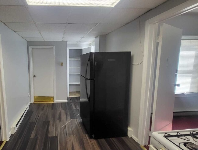 Building Photo - 29 Gifford Ave