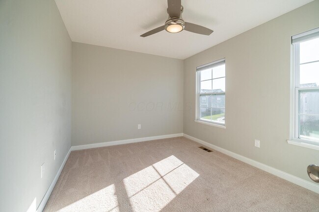 Building Photo - 4032 Stonehill Wy