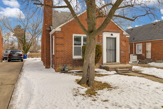 Building Photo - 4712 Cadieux Rd