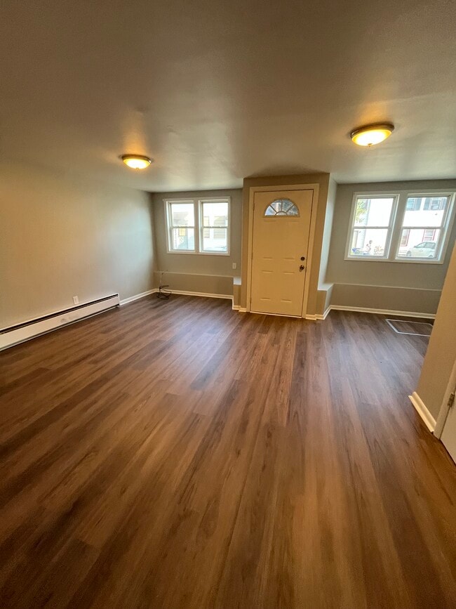 Building Photo - 2 Leonard St