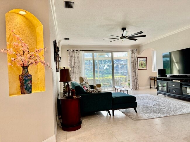 Building Photo - 8082 Aberdeen Dr