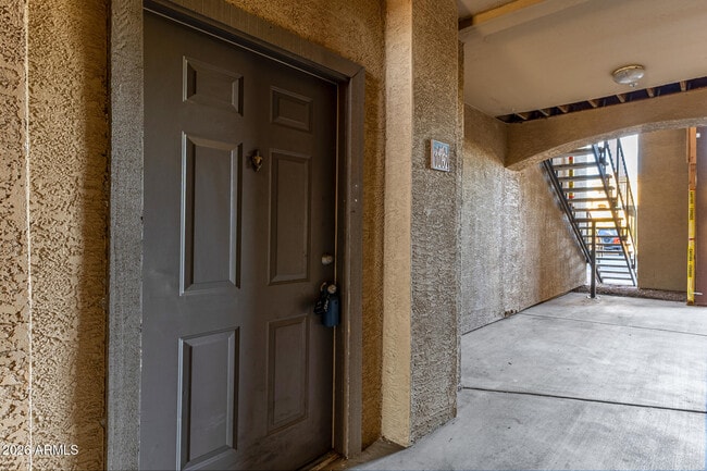 Building Photo - 5401 E Van Buren St