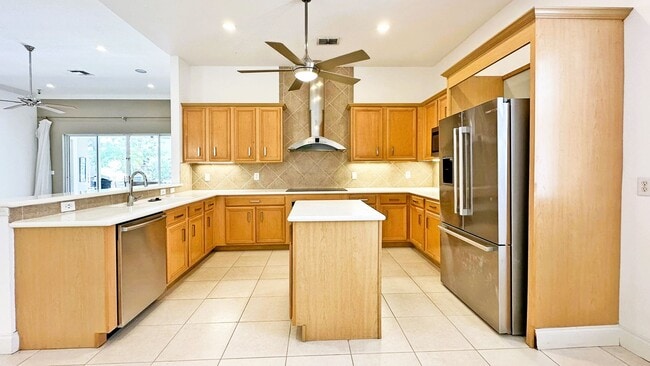 Building Photo - Elegant 4-Bedroom Home in Turtle Creek with Resort-Style Pool