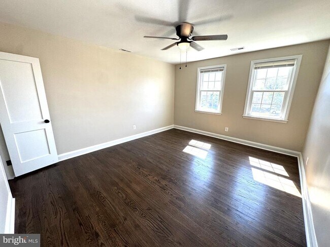 Building Photo - 8130 Loch Raven Blvd