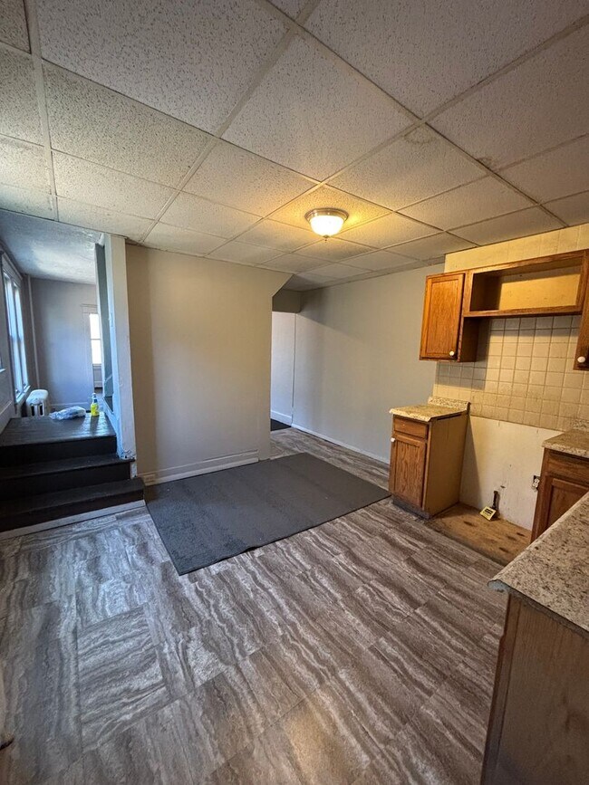 Building Photo - SELLING-521-523 Dorothy Ave