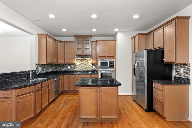 Building Photo - 25771 Double Bridle Terrace