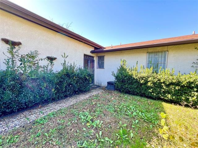 Building Photo - 2804 Canyon Dr