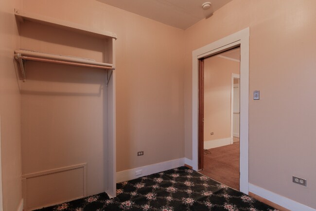 Building Photo - 209 Tioga St