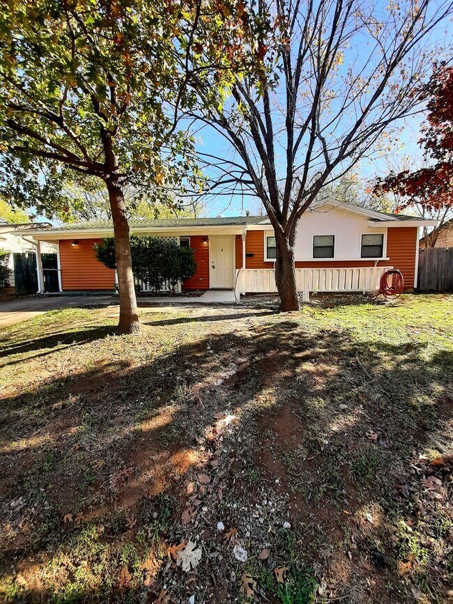 Building Photo - Quaint 3 bedroom, 1.5 bath in Euless